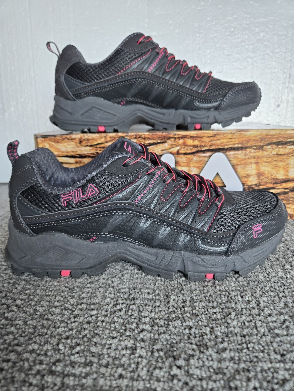 FILA Outdoor At Peake Women's Sz 8 All Terrain Trail Hiking Lug Shoes Gray Pink